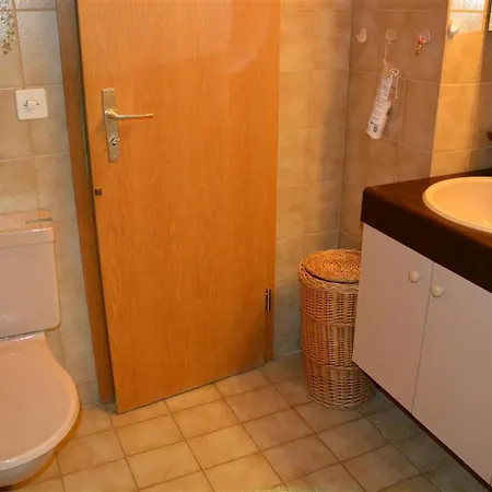 Hornflue - Wohlwender Appartement-fewo- Dusche Oder Bad- Wc 2-bettwohnung By Interhome * Gstaad